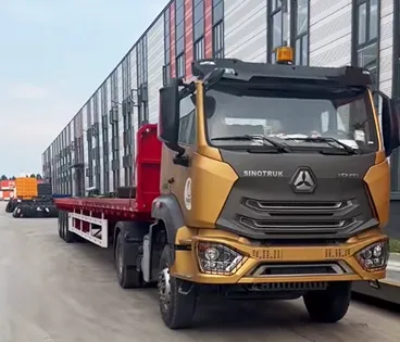 Sinotruk tractor with heavy duty flatbed semi trailer for cargo transport