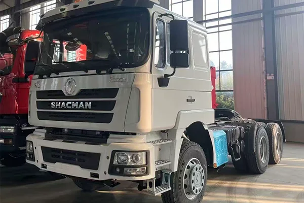 Shacman Delong 6x4 Tractor Truck - Image 3