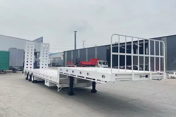 13-Meter Tri-Axle Low-Bed Semi-Trailer - Image 3