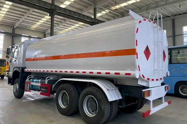 Sinotruk Howo 6x4 Fuel Tanker Truck