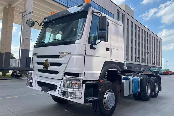 HOWO 6x4 Tractor Unit - Image 4
