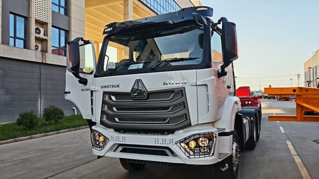 SINOTRUK Howo 371hp white tractor truck exhibited at the 22nd China Liangshan Special Purpose Vehicle Exhibition for global market